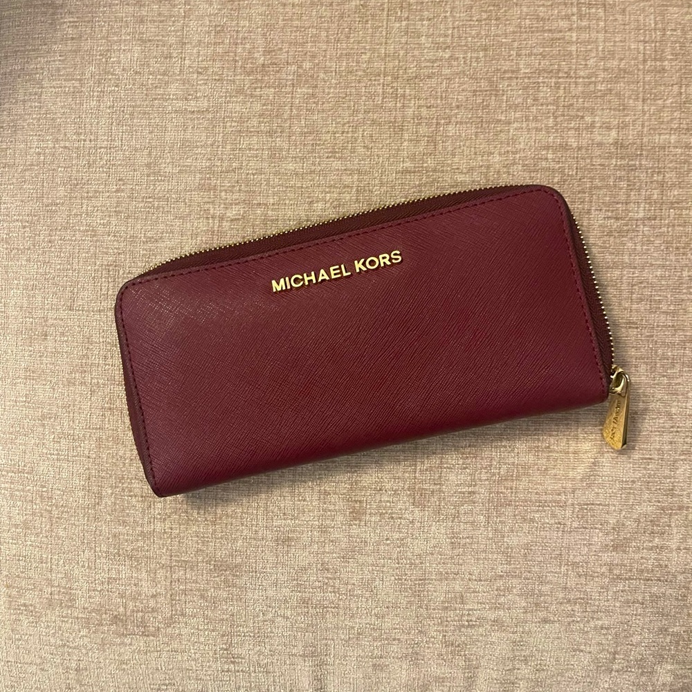 Michael Kors Wallet Merlot color, bought from Michael Kors.